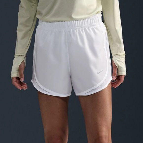 NWOT Women's Dri-FIT Mid-Rise Brief-Lined Running Shorts - Picture 1 of 5